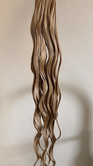 her Natural Wave – Soft Bleached Hair